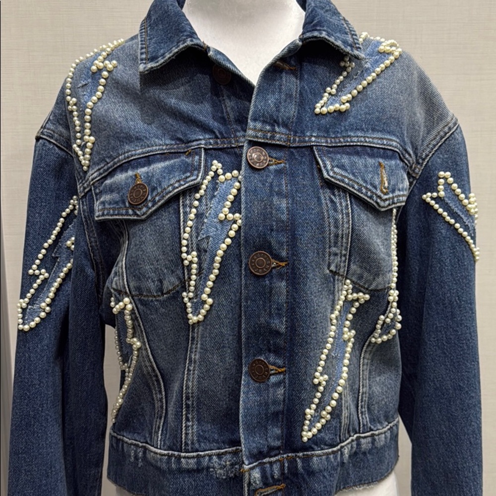 Sandro jacket in jean with pearl detail